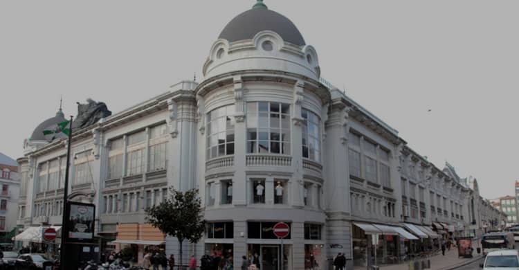 Cartaz de Bolhão celebra quatro anos de mercado renovado em Mercado do Bolhão