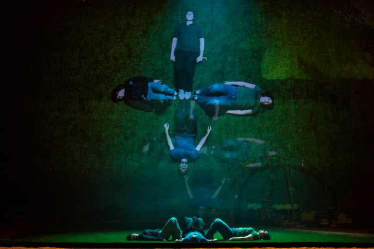 Cartaz de Visitações: O Mundo às Avessas — Apresentações públicas em Teatro São João